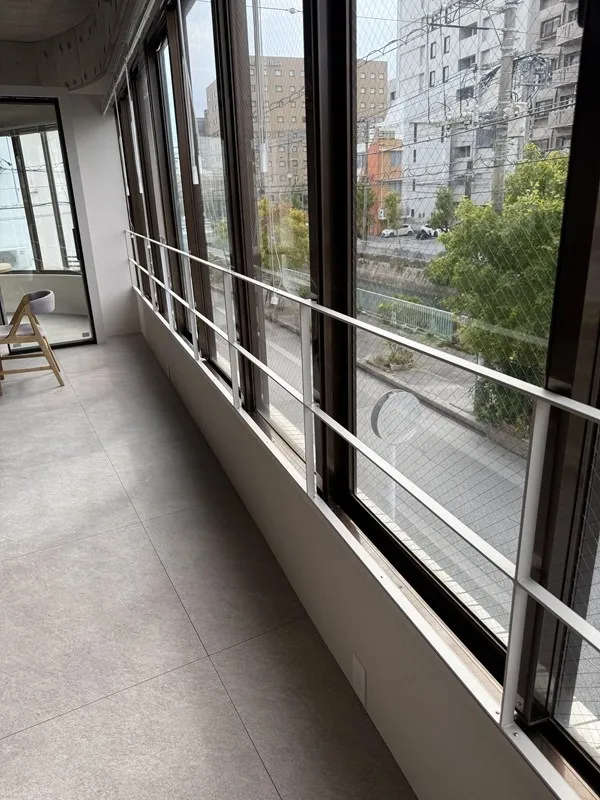 窓際の転落防止柵・手すり